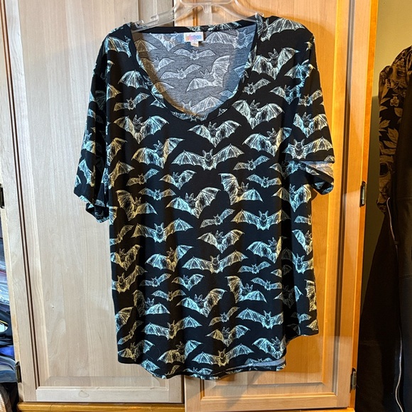 Black Bat Print Iris T-Shirt - Picture 3 of 3